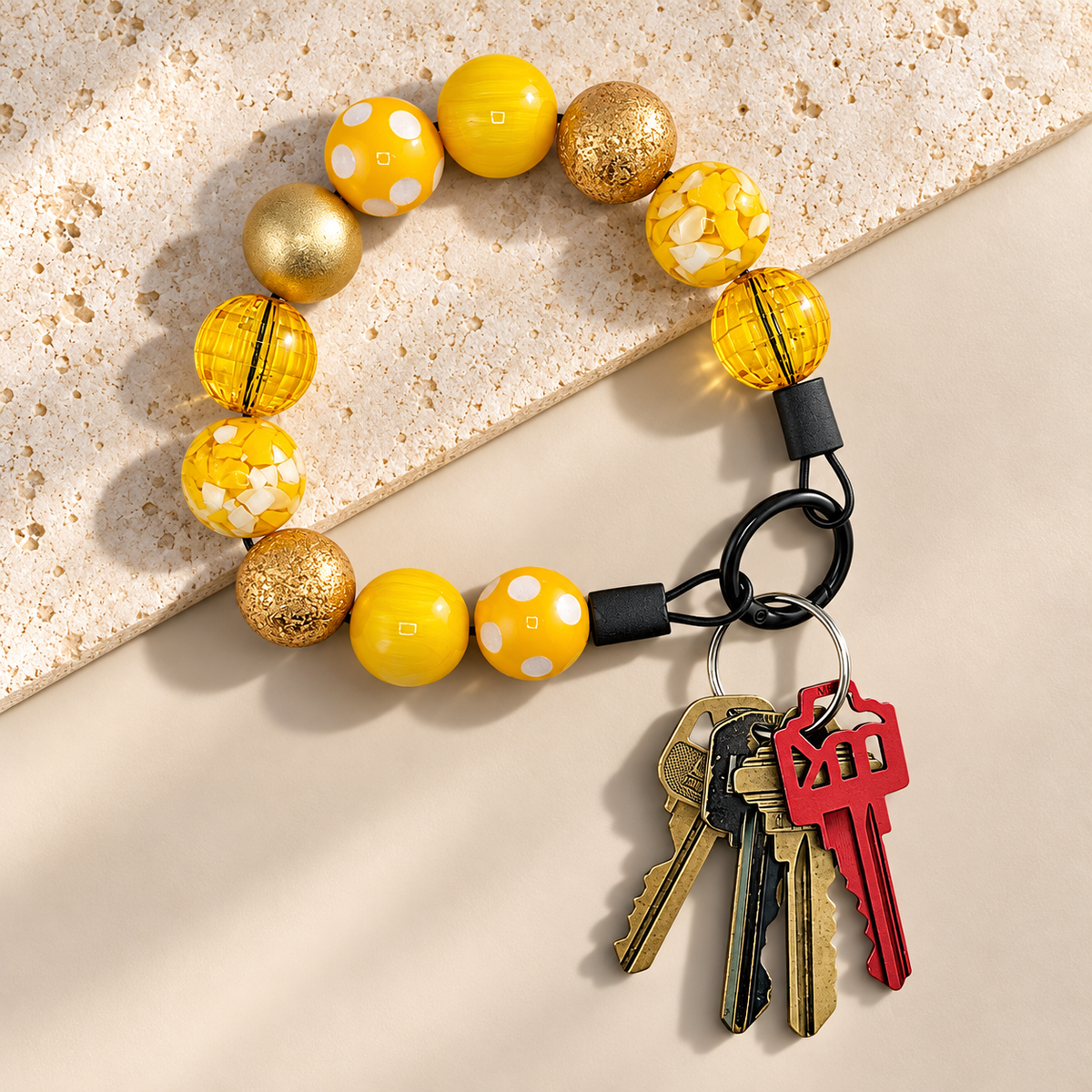 BAUBLE WRISTLET