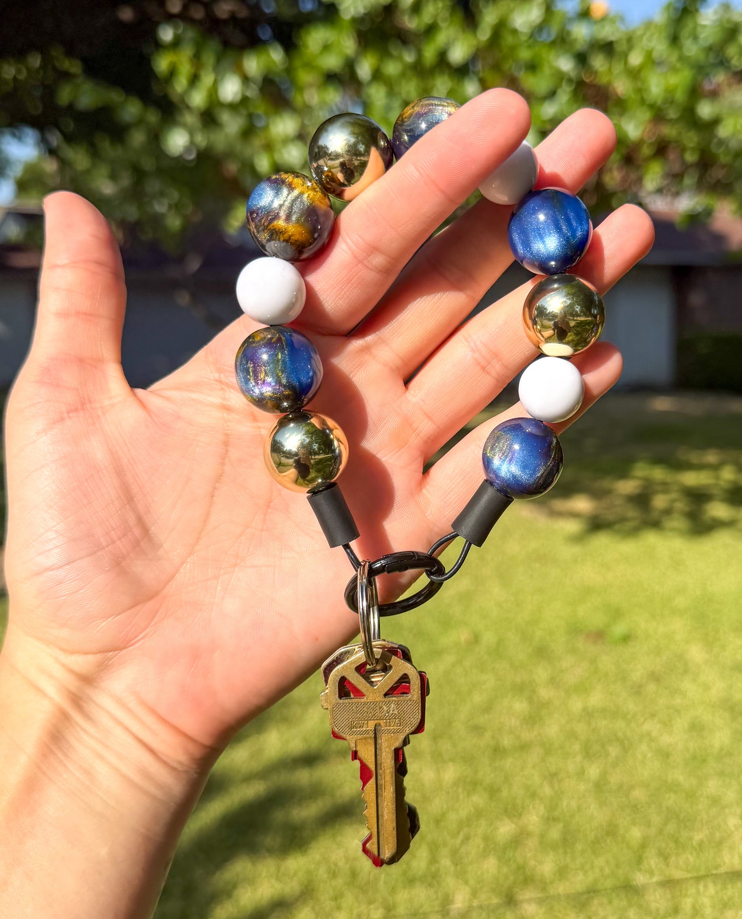 MIDNIGHT AURA BAUBLE WRISTLET