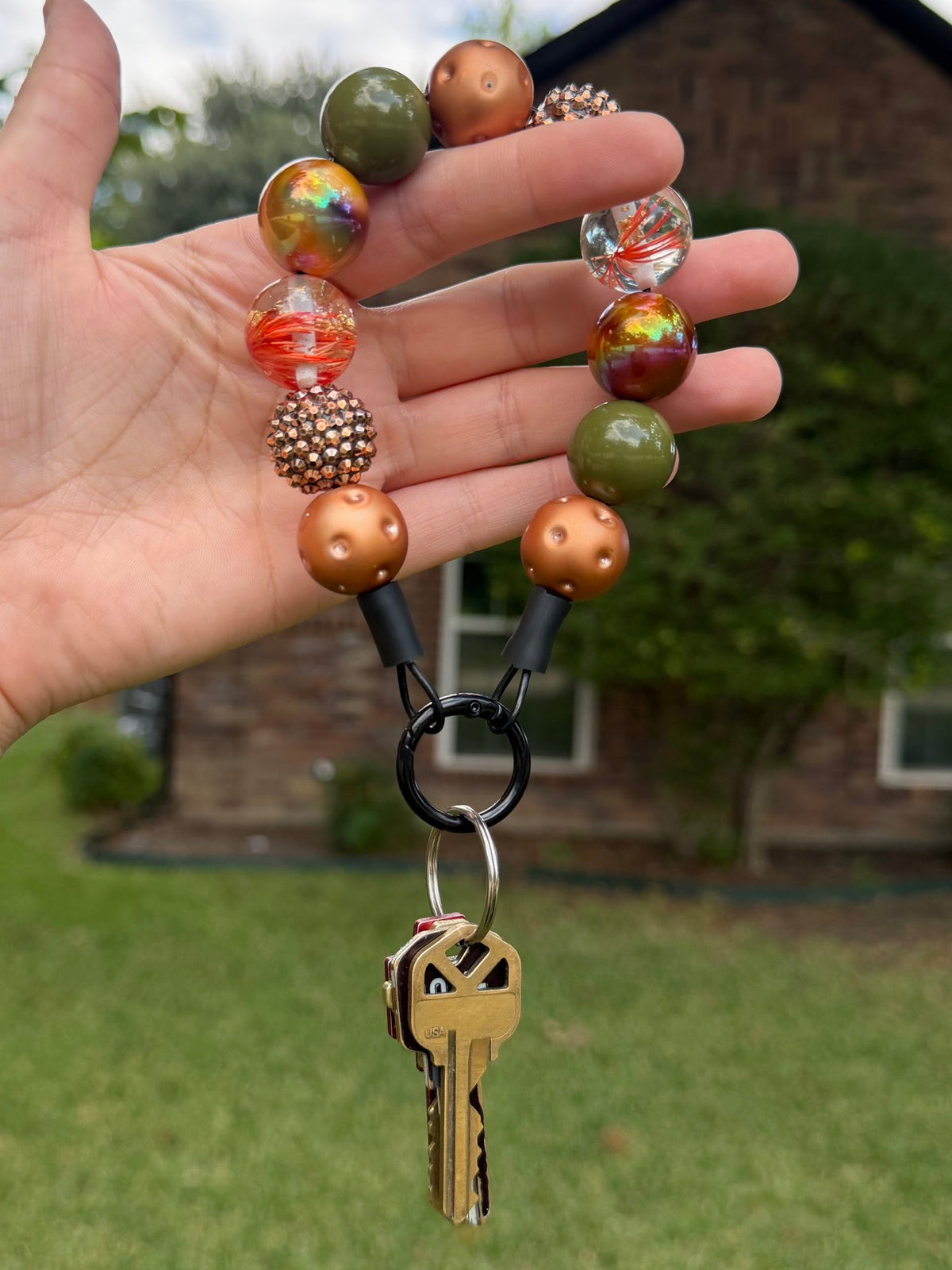 BAUBLE WRISTLET